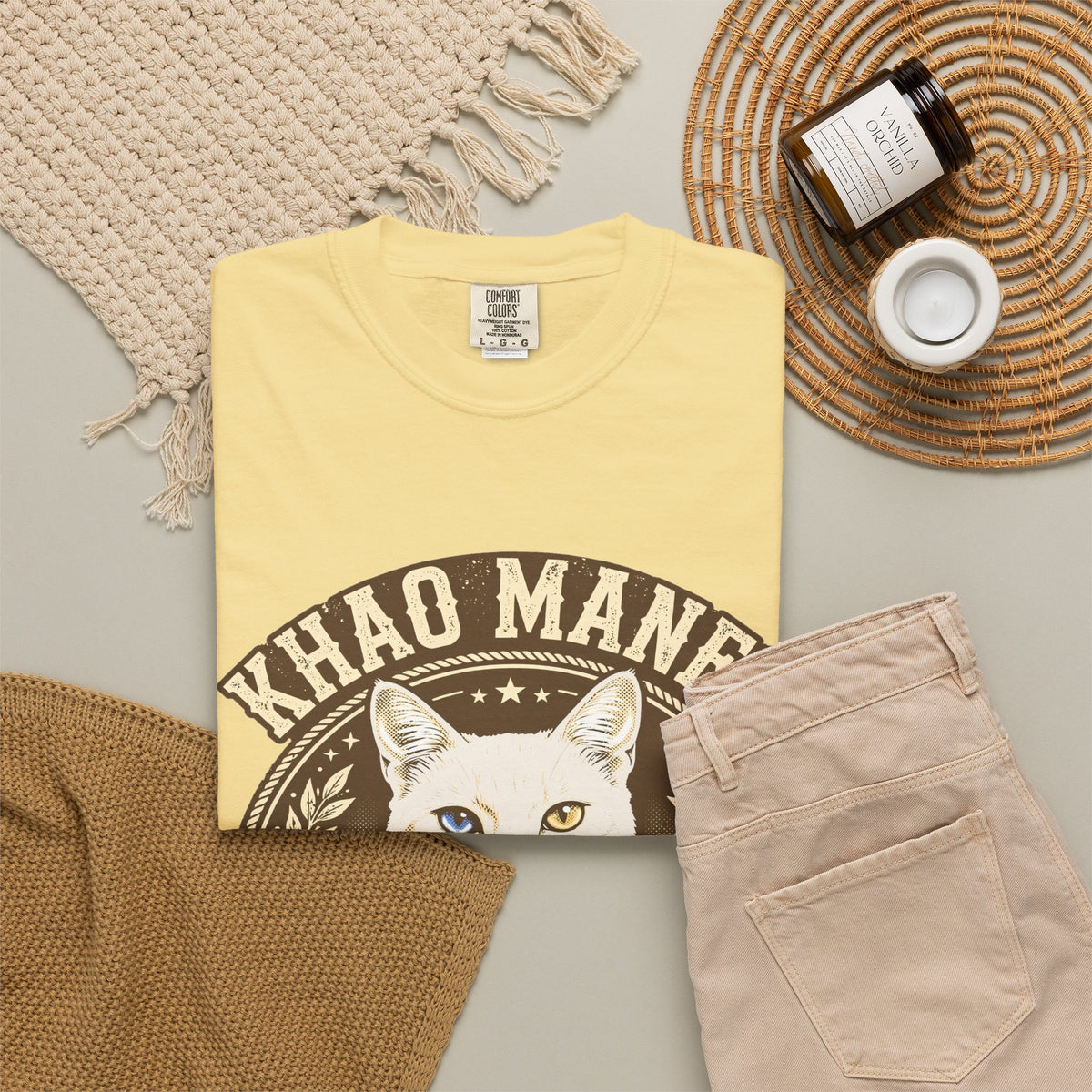'Odd-Eyed Royalty' Khao Manee Cat T-Shirt — alternate view