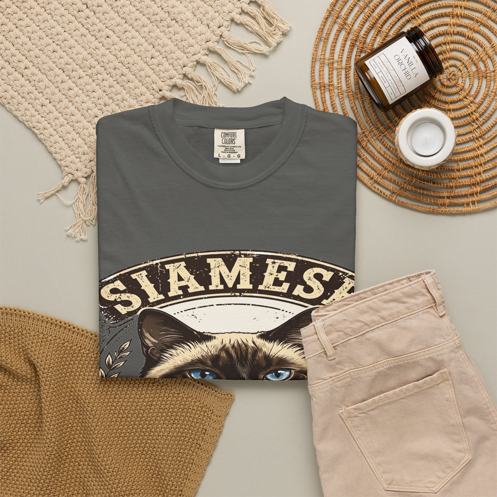 'Blue-Eyed Chatterbox' Siamese Cat T-Shirt — alternate view
