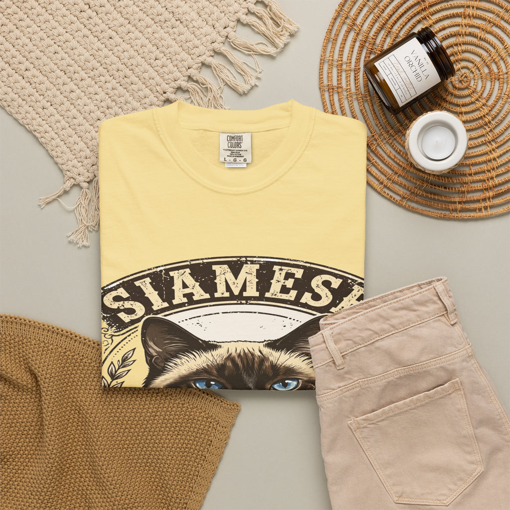 'Blue-Eyed Chatterbox' Siamese Cat T-Shirt — alternate view