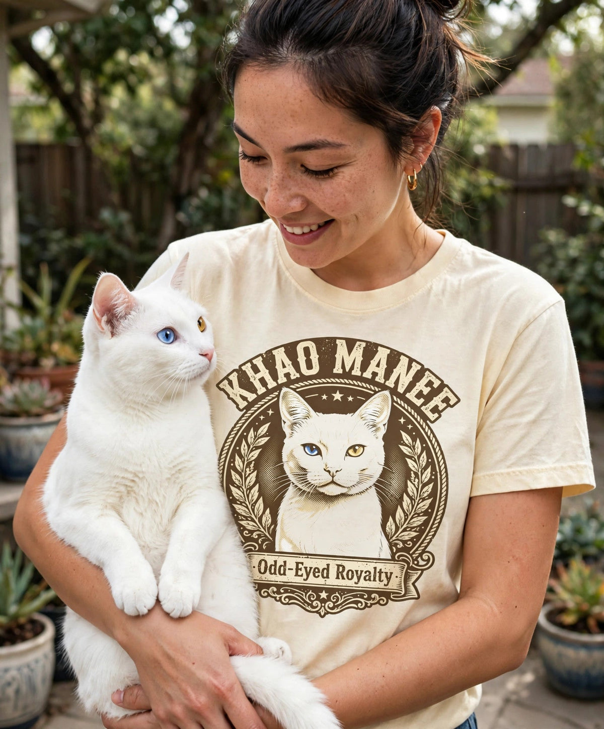 Worn by her — Odd-Eyed Royalty Khao Manee Tee