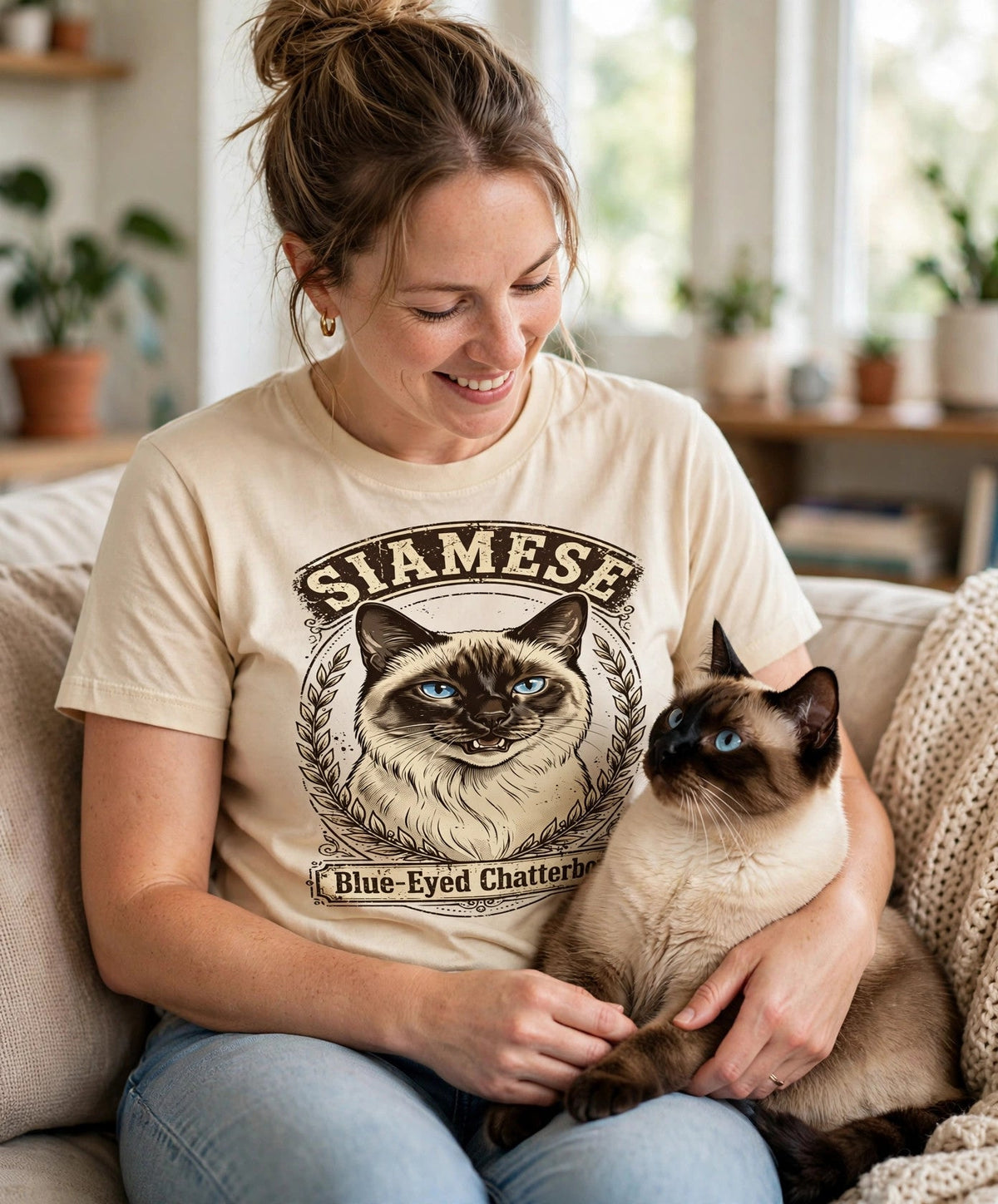 'Blue-Eyed Chatterbox' Siamese Cat T-Shirt — alternate view